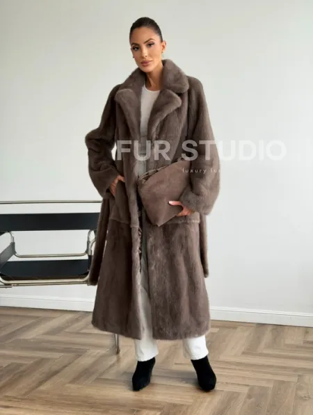 Прямая норковая шуба с поясом - фото 8