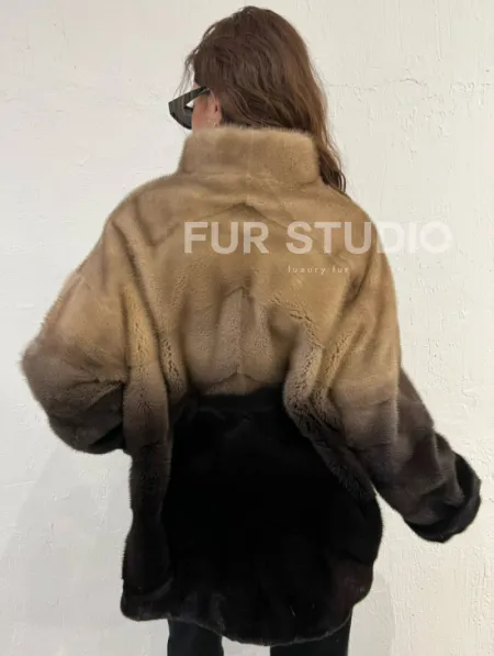 Короткая шуба из меха норки - эффект деграде - фото 6
