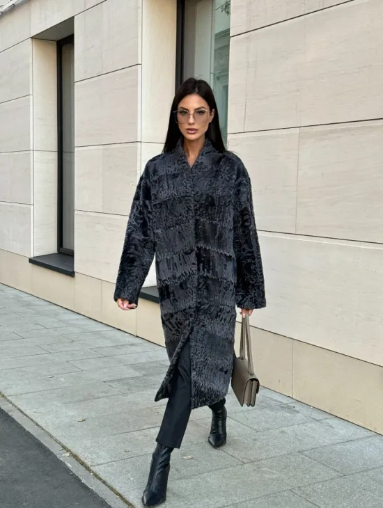 Меховое пальто из каракуля Graphite V-образный воротник - фото 12