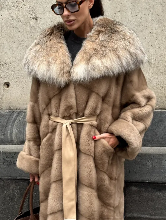 Длинная шуба кимоно из норки Pastel с капюшоном из меха рыси - фото 7