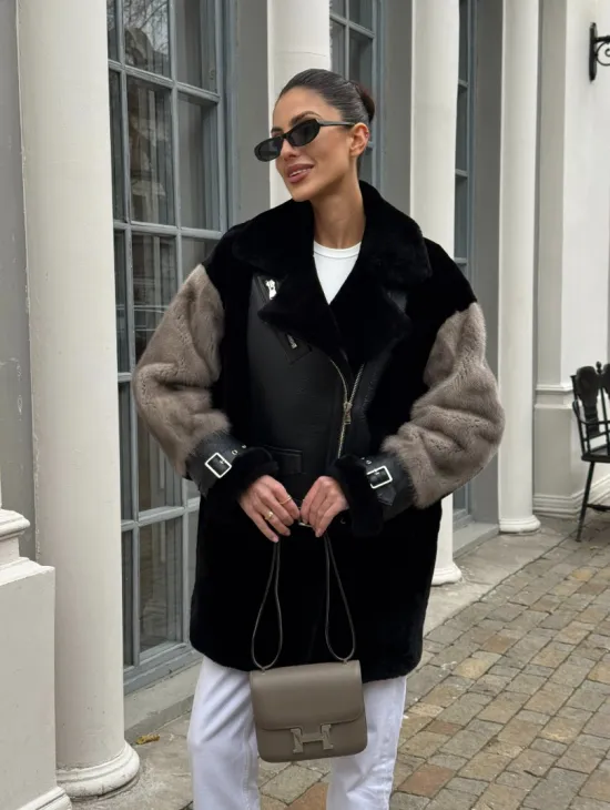 Удлиненная дубленка из натурального мериноса с отделкой из меха норки - фото 10