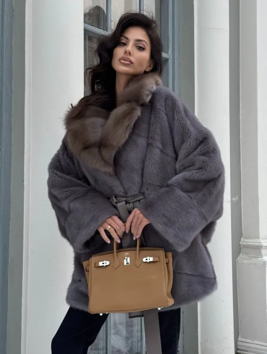 Полушубок летучая мышь из норки с воротником из куницы - цвет графит - фото 0