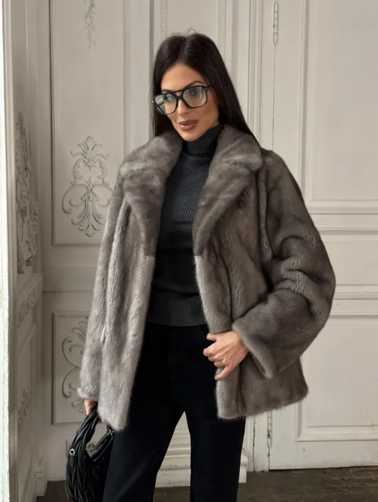 Норковый жакет классического кроя с прорезными карманами клапанами - фото 9