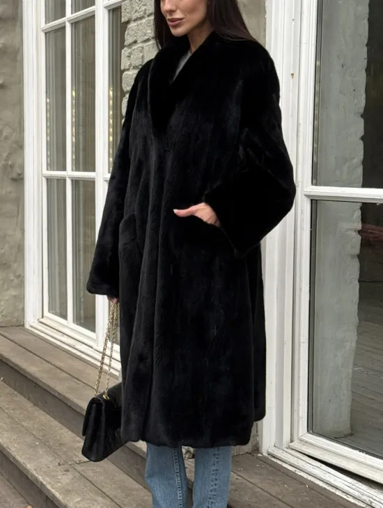 Шуба из норки Black в классической выкладке с воротником стойка-шаль - фото 1