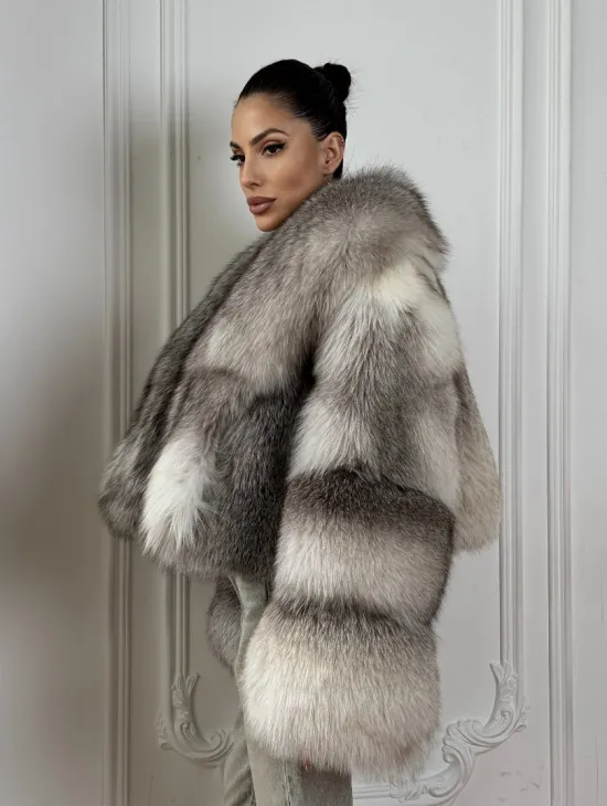 Женская короткая меховая куртка - шуба из натурального лисьего меха - фото 4