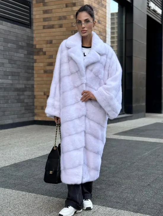 Светлая норковая шуба 