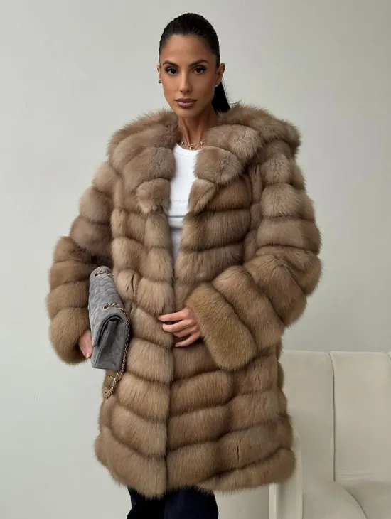 Шуба из куницы с капюшоном в цвете тор-тор - фото 5