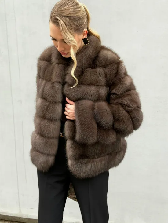 Меховой жакет из куницы - фото 10