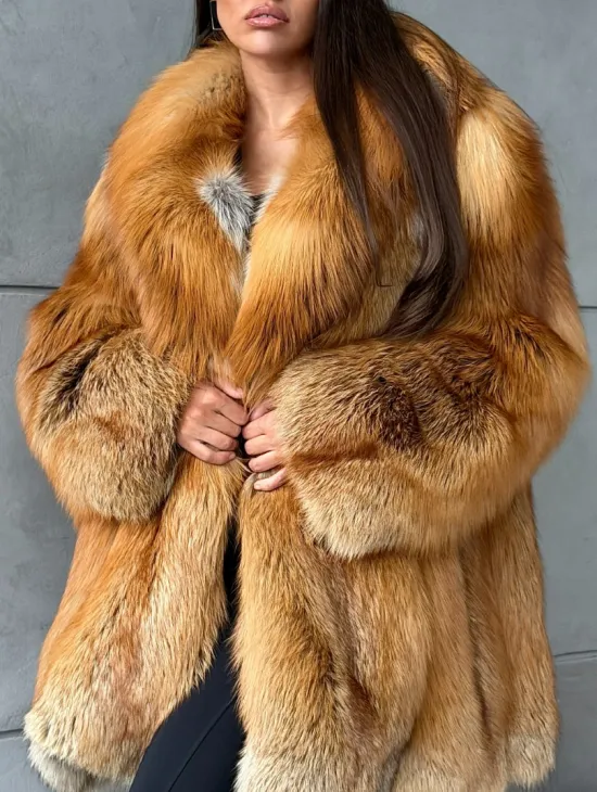 Шуба из натурального меха лисы - фото 2