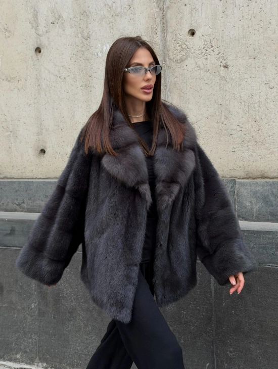 Короткая шуба из меха норки с воротником из меха куницы - фото 17